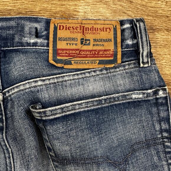 Vintage Diesel Industry Jeans Mens 36 Blue Distressed Made in Italy Button Fly - Picture 9 of 16